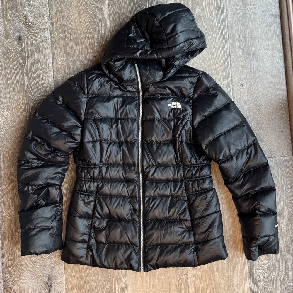 North Face women’s puff jacket ****Like New**** AO0254